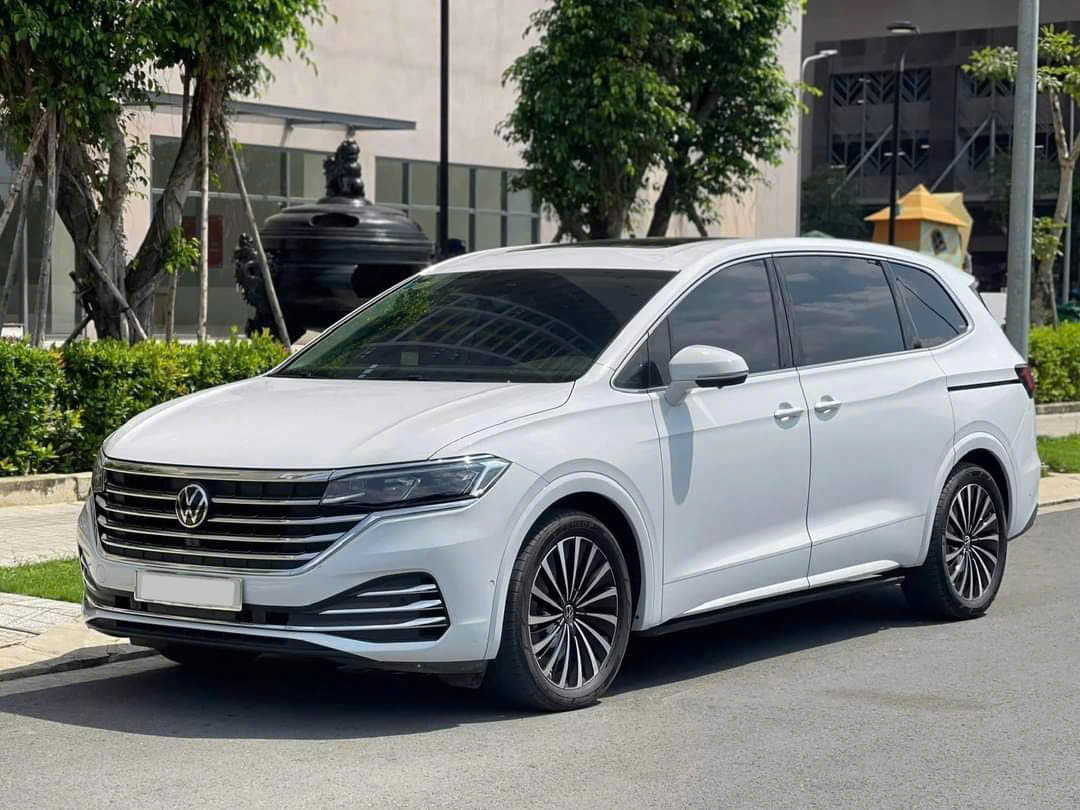 Volkswagen Viloran được vinh danh giải thưởng Best Luxury MPV of the Year